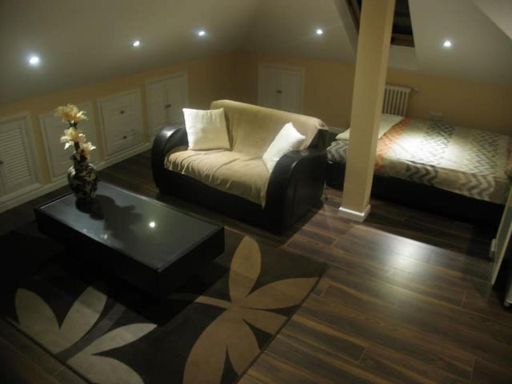 Modern Cosy Private Studio, Wifi, Ip-Tv, Must See Romford Ngoại thất bức ảnh